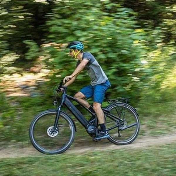 Un vélo électrique O2feel robuste 