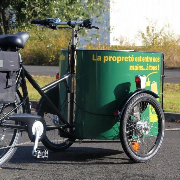 Un vélo électrique cargo 